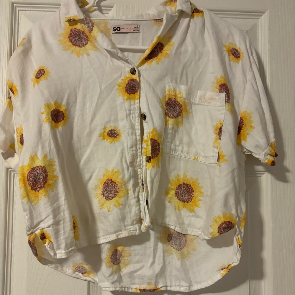 Cropped Button Up - Picture 1 of 3